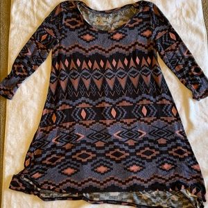 Aztec mid sleeve top
